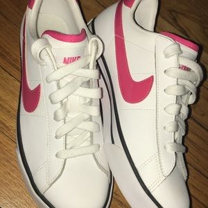 Youth Girls Nike Shoes